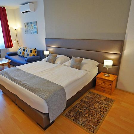 Apartman Brigitte Buekfuerdo Luaran gambar