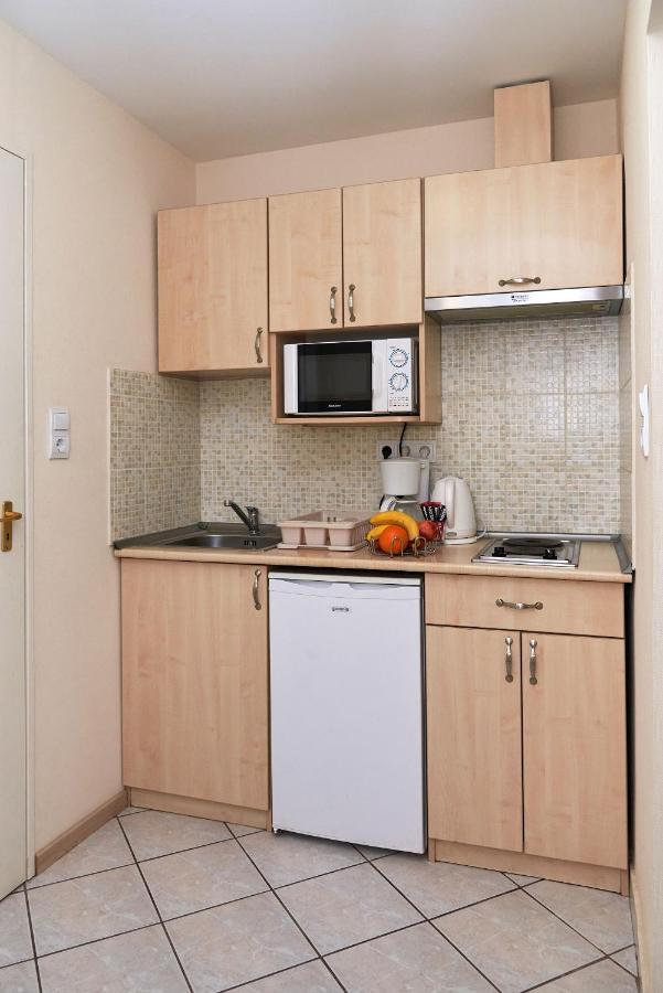 Apartman Brigitte Buekfuerdo Luaran gambar