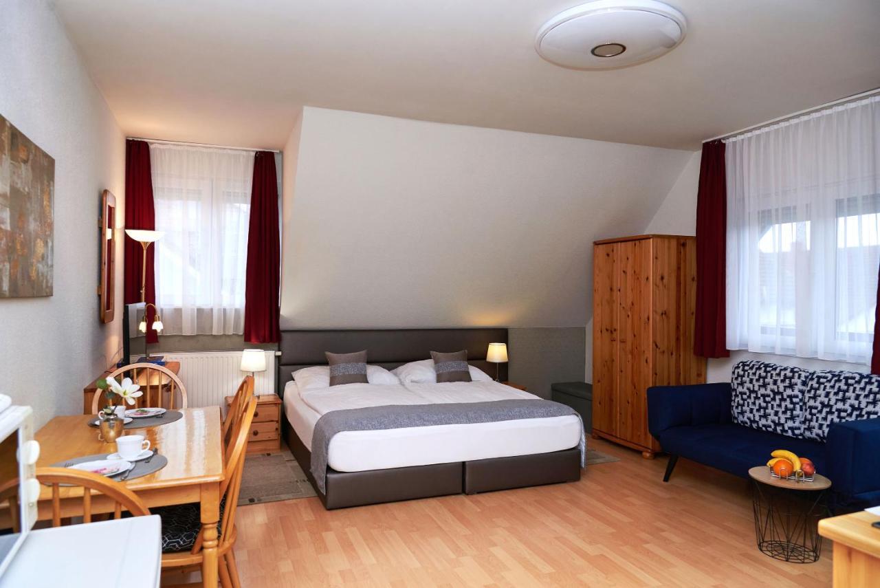 Apartman Brigitte Buekfuerdo Luaran gambar