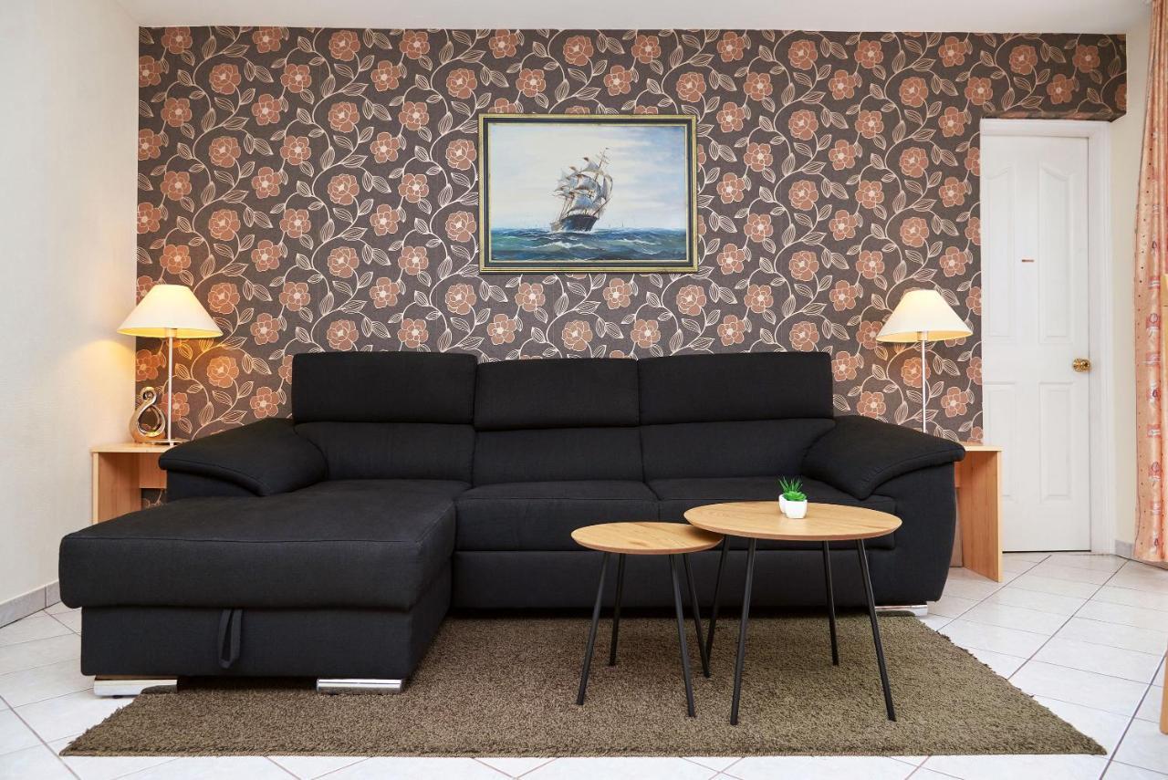 Apartman Brigitte Buekfuerdo Luaran gambar
