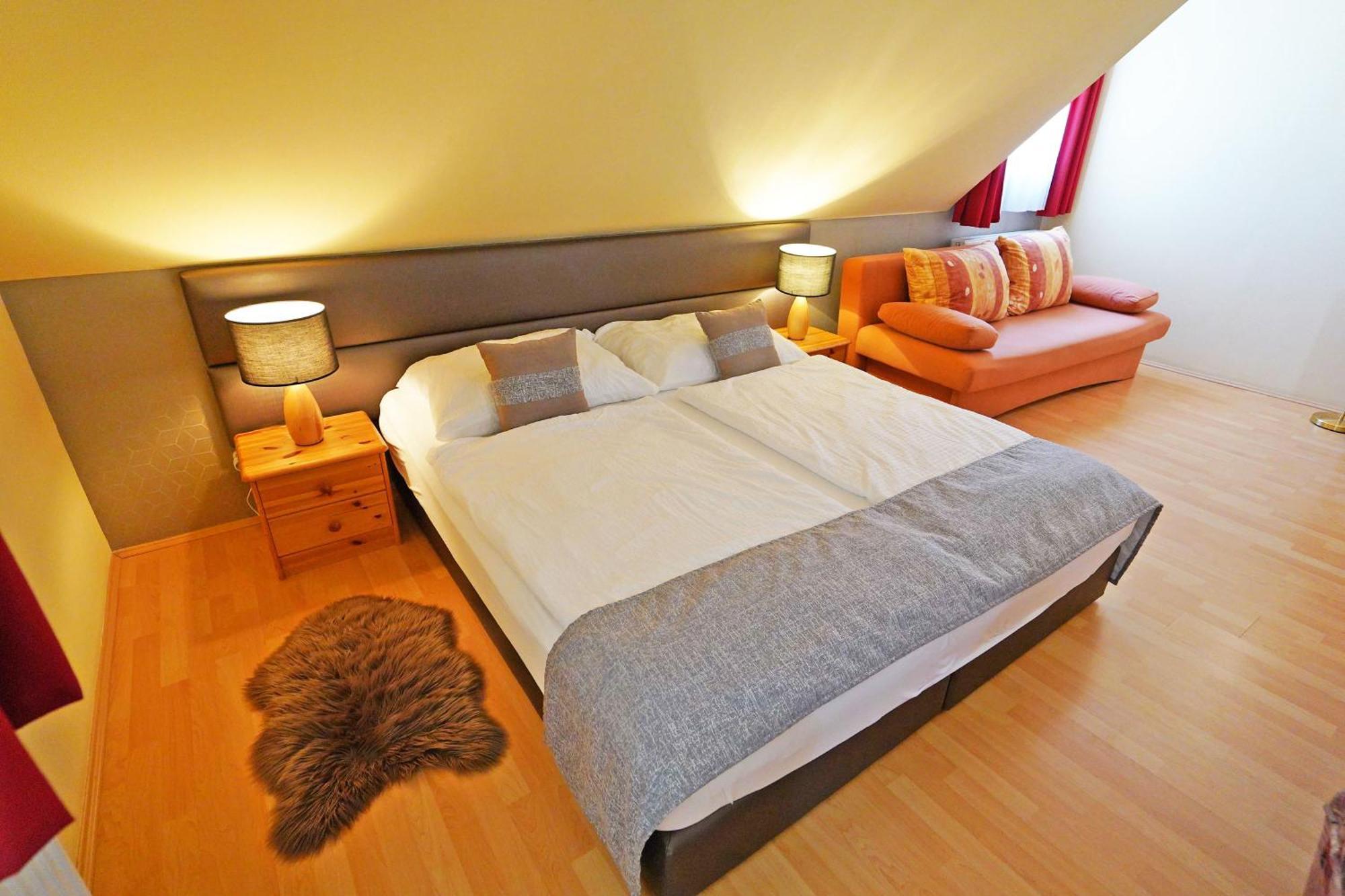 Apartman Brigitte Buekfuerdo Luaran gambar