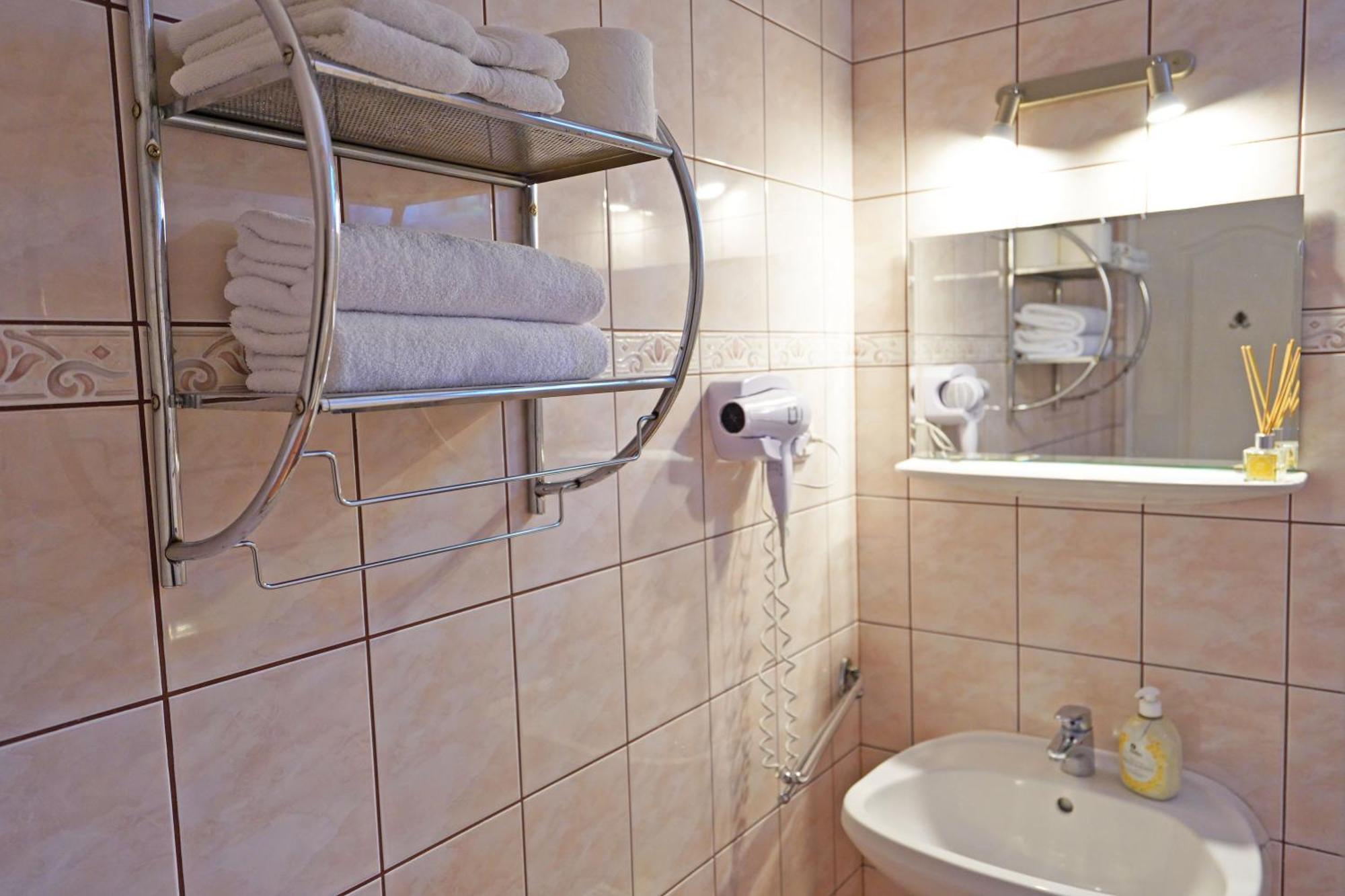 Apartman Brigitte Buekfuerdo Luaran gambar